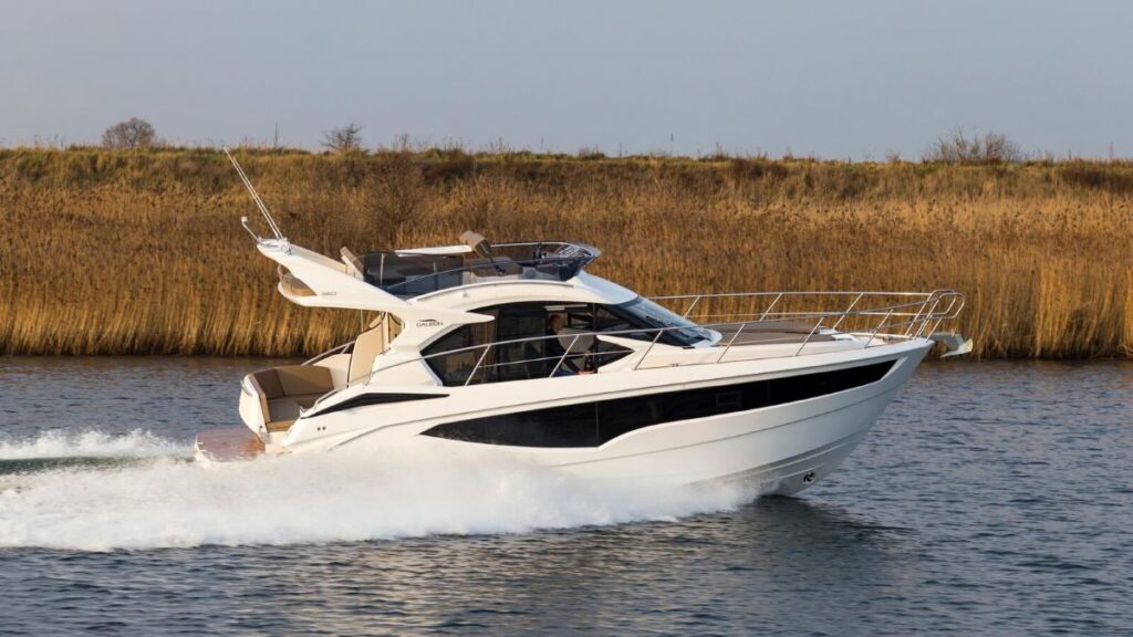 Galeon 360 Flybrigde