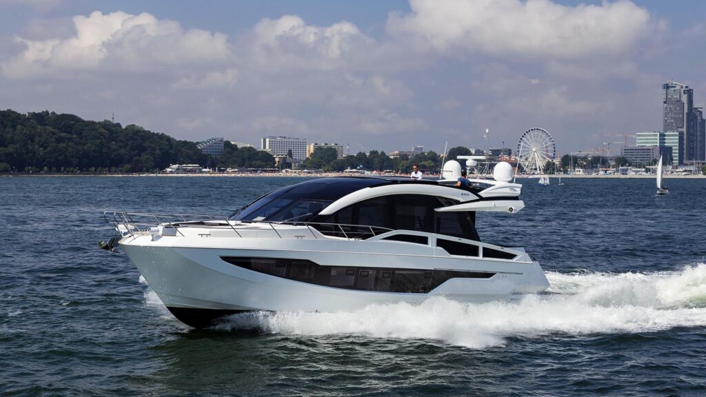 Galeon 650 Skydeck