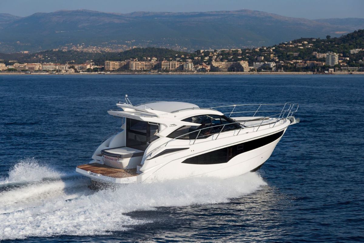 Galeon 365 HTS - Exterieur