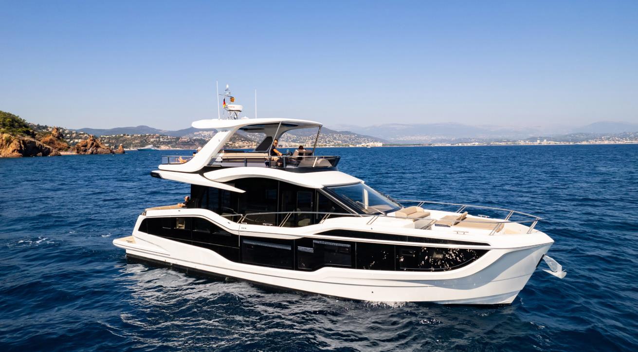 Galeon 560 FLY