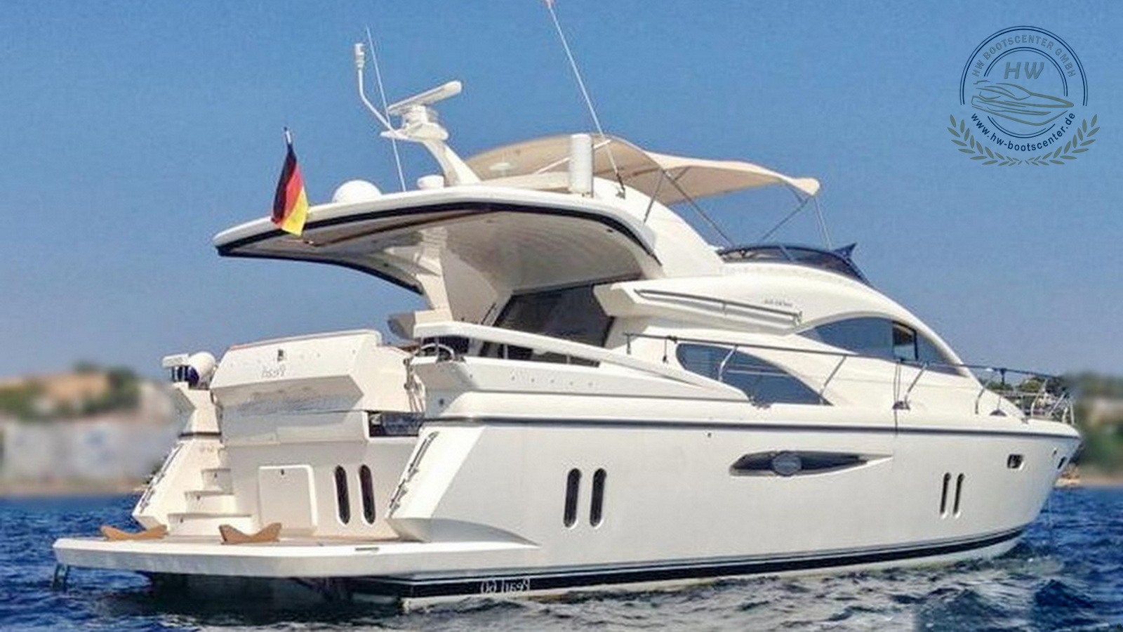 Pearl 60 Motoryacht kaufen - HW Bootcenter