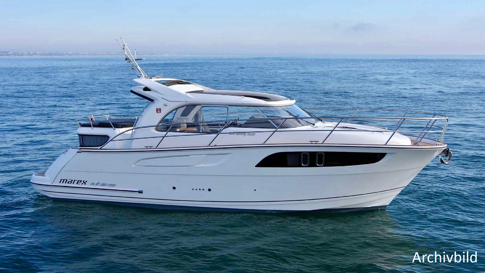 Marex 320 cabin cruiser Motoryacht kaufen - HW Bootcenter