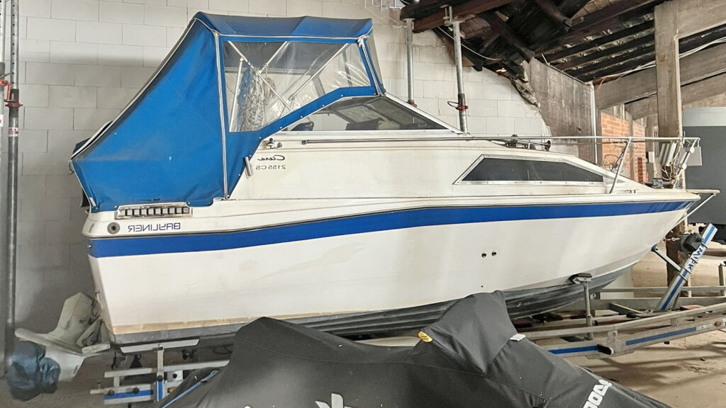 Bayliner 2155 CS Motoryacht kaufen - HW Bootcenter