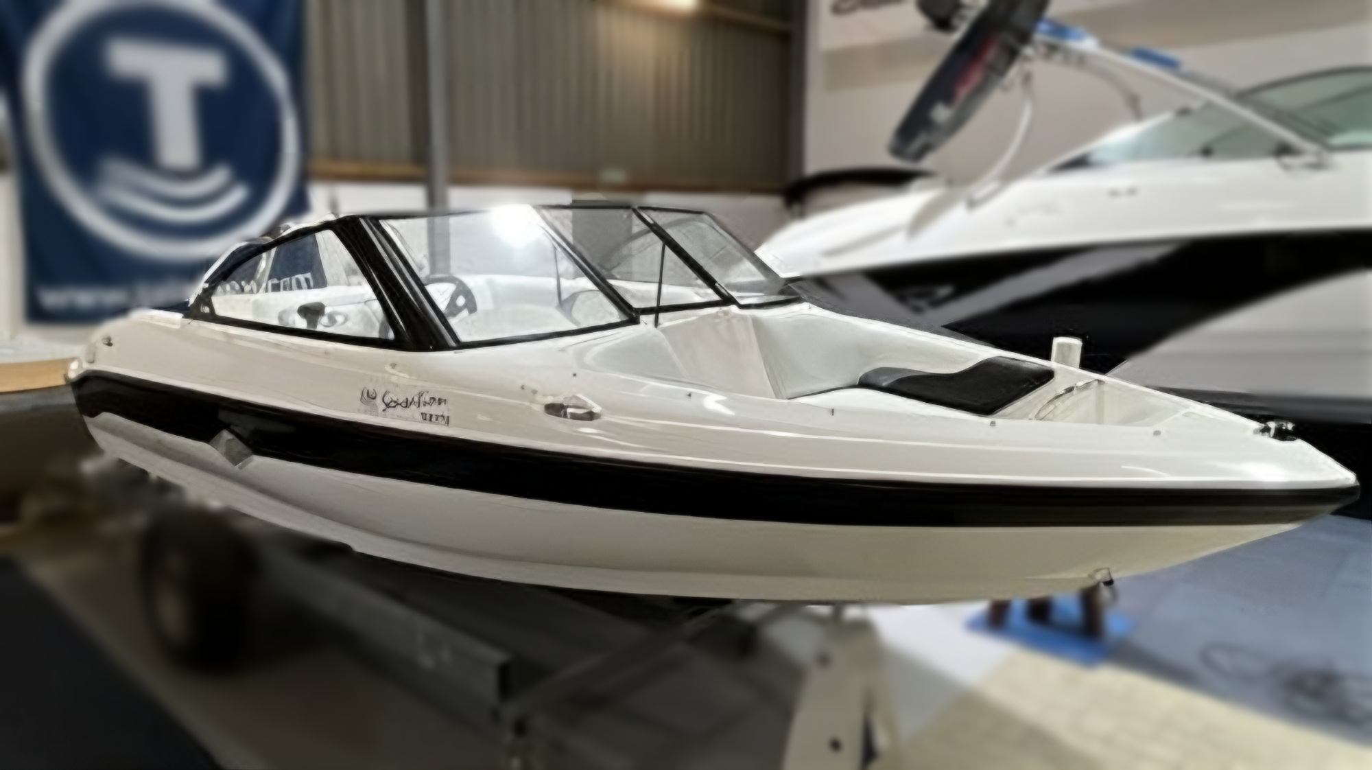 Sensation SX170 Motoryacht kaufen - HW Bootcenter