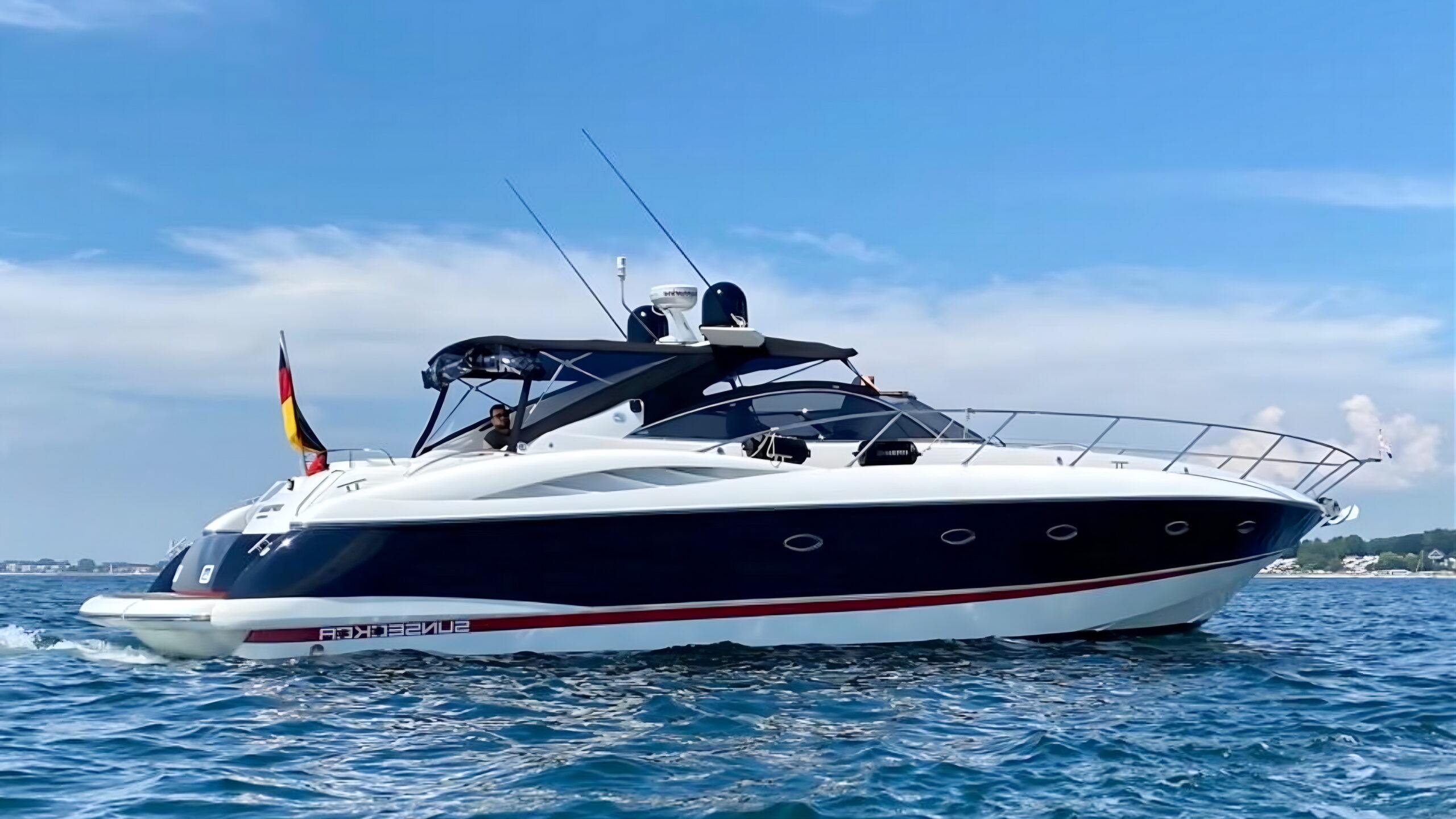 Sunseeker Camargue 50 Motoryacht kaufen - HW Bootcenter