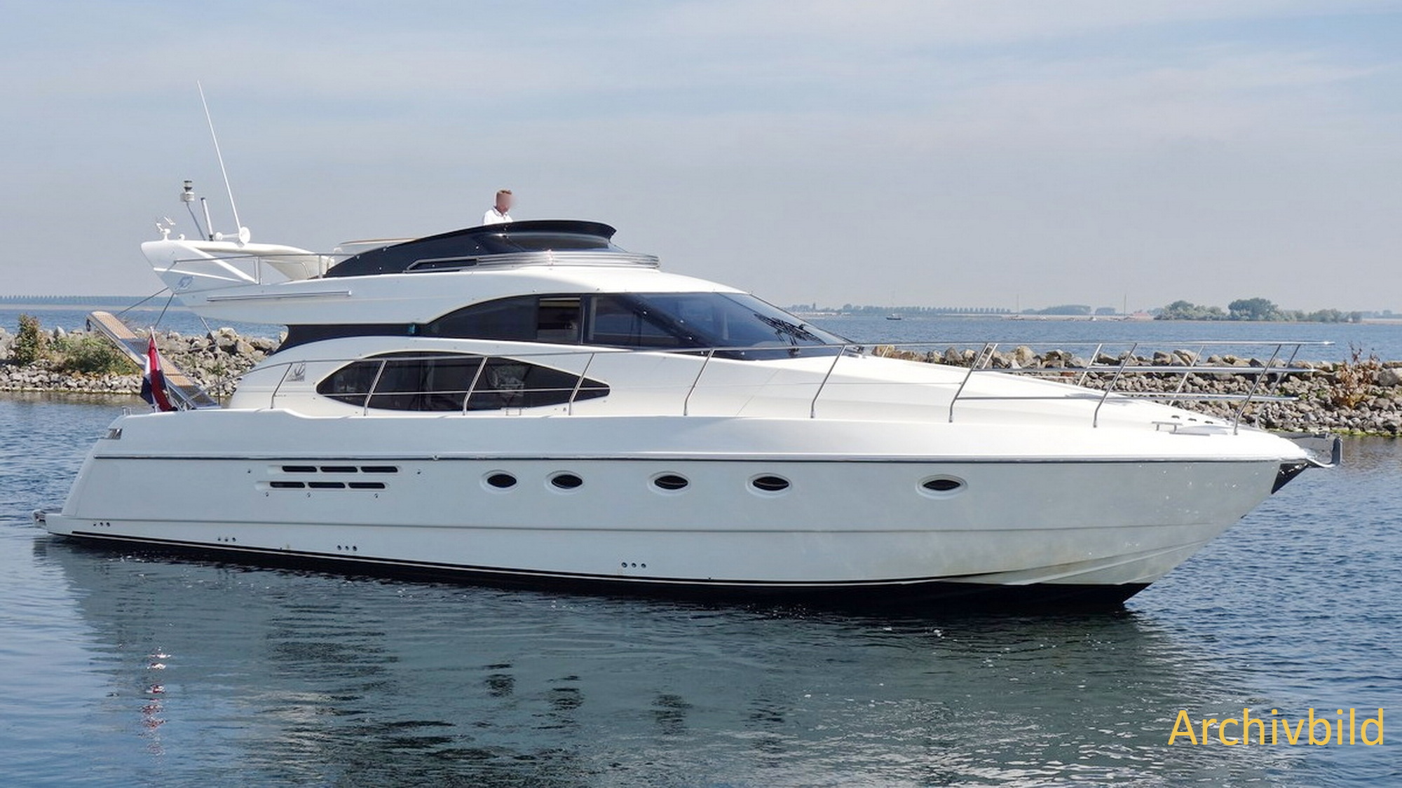 Azimut 52 Motoryacht kaufen - HW Bootcenter