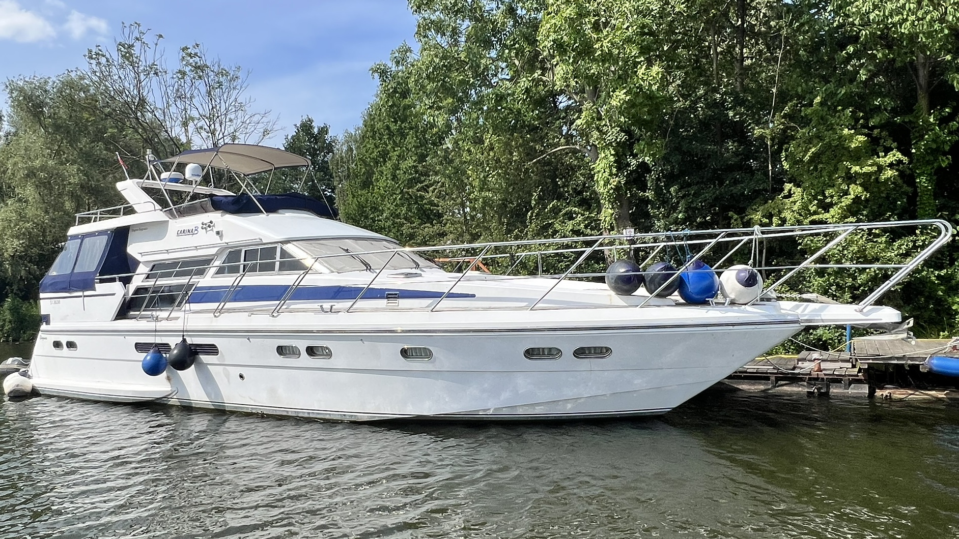 Elegance 57 Motoryacht kaufen - HW Bootcenter