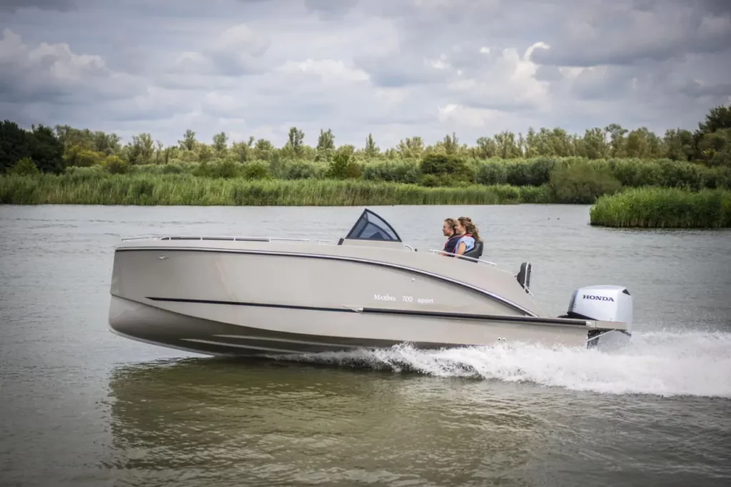 Maxima 700 Sport
