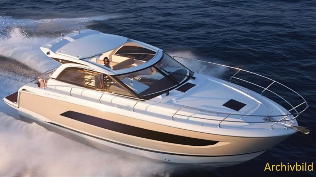 Jeanneau Leader 40 Motoryacht kaufen - HW Bootcenter
