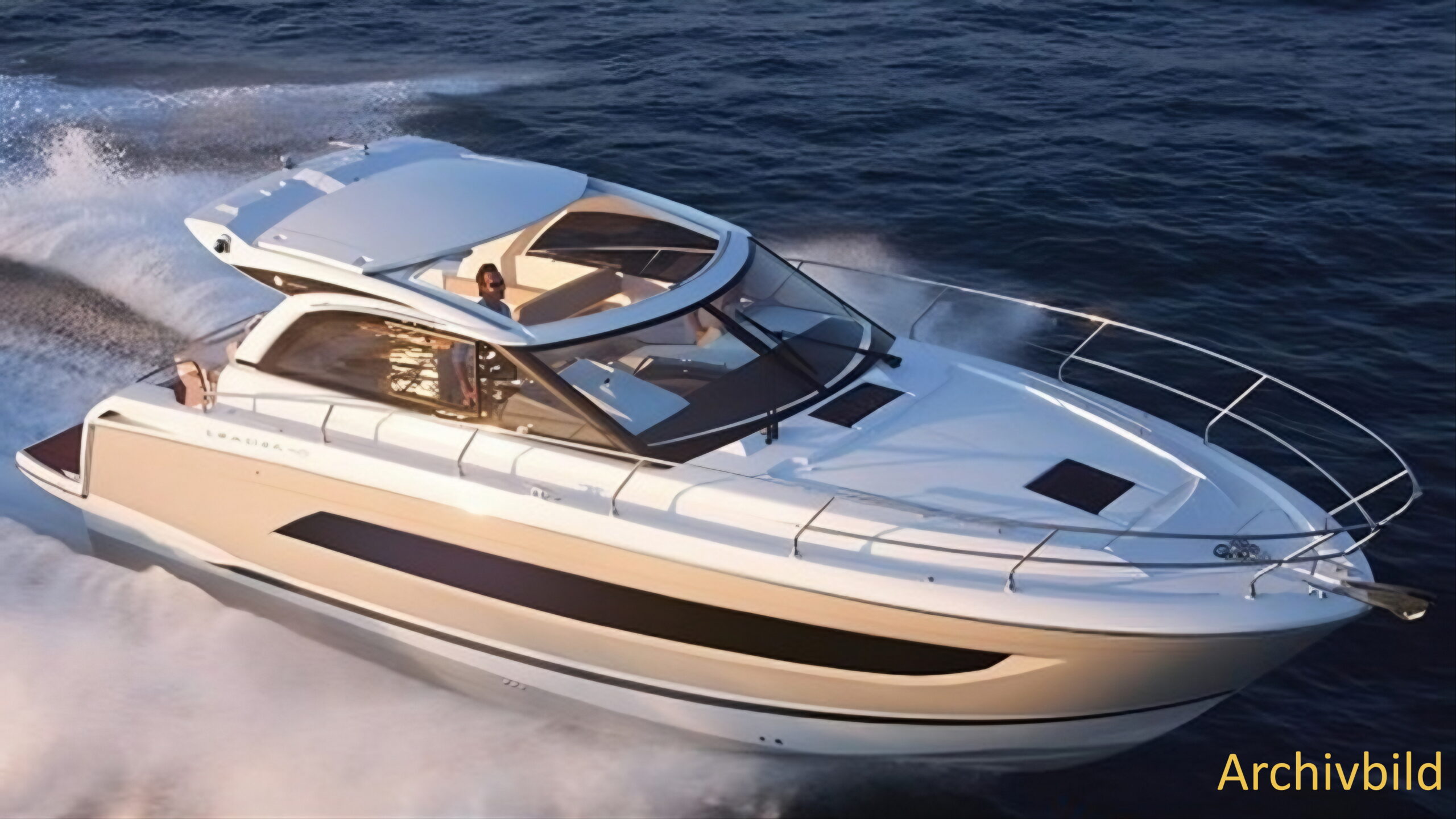 Jeanneau Leader 40 Motoryacht kaufen - HW Bootcenter