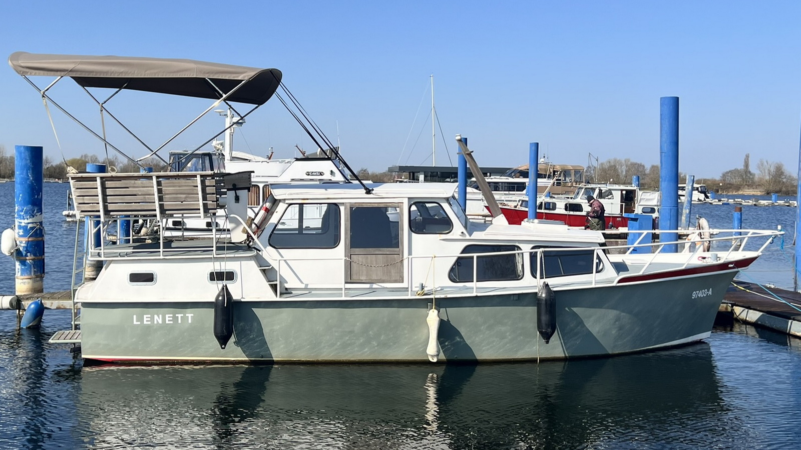 Stahlboot Verdränger Motoryacht kaufen - HW Bootcenter
