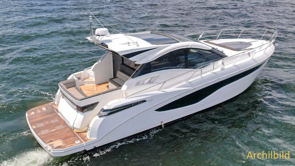 Galeon 445 HTS Motoryacht kaufen - HW Bootcenter