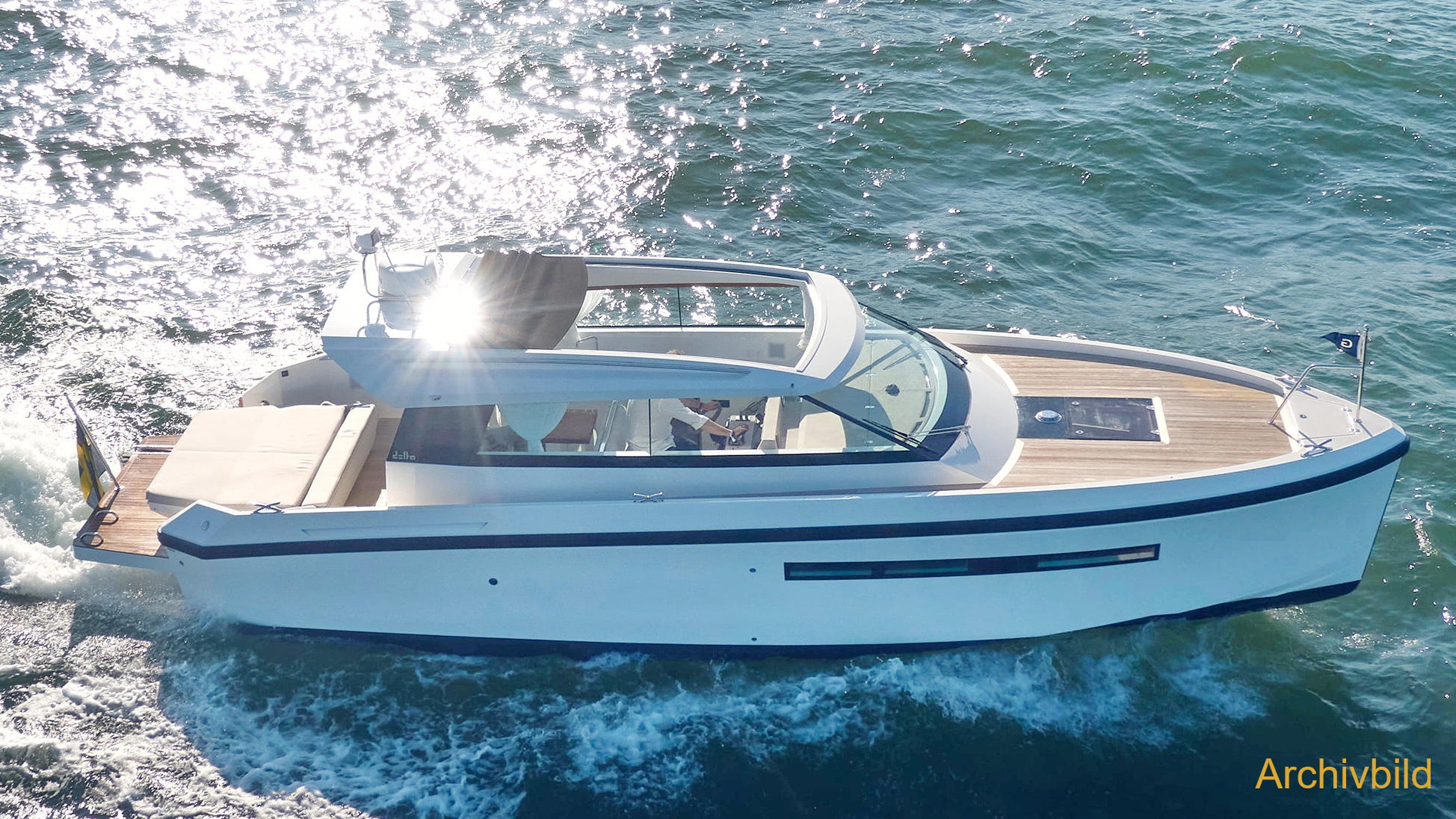 Delta 33 Coupe Motoryacht kaufen - HW Bootcenter