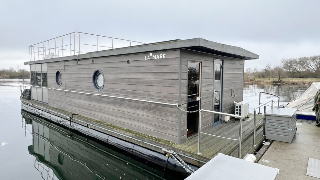 La Mare Apart XXL Motoryacht kaufen - HW Bootcenter