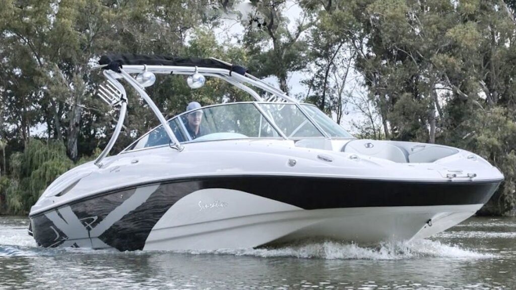 Sensation SX260 Motoryacht kaufen - HW Bootcenter