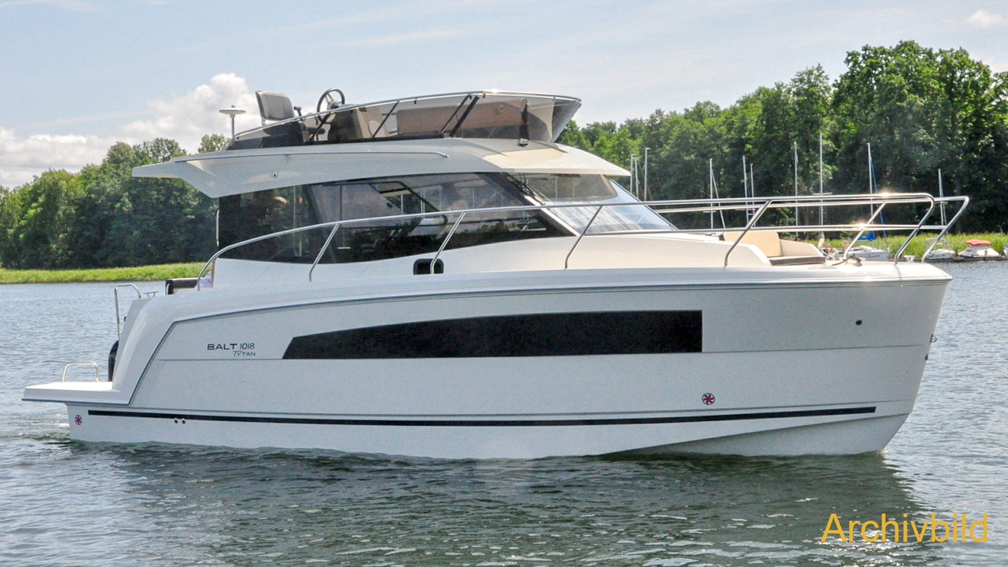 Balt 1018 Titanium Motoryacht kaufen - HW Bootcenter